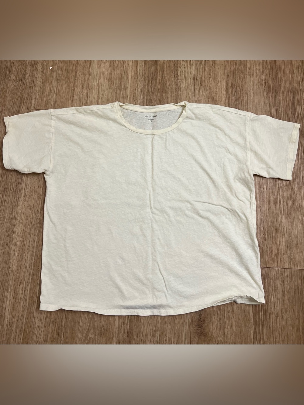 Eileen Fisher 100% organic cotton Cream Short Sleeve Crop Tee
